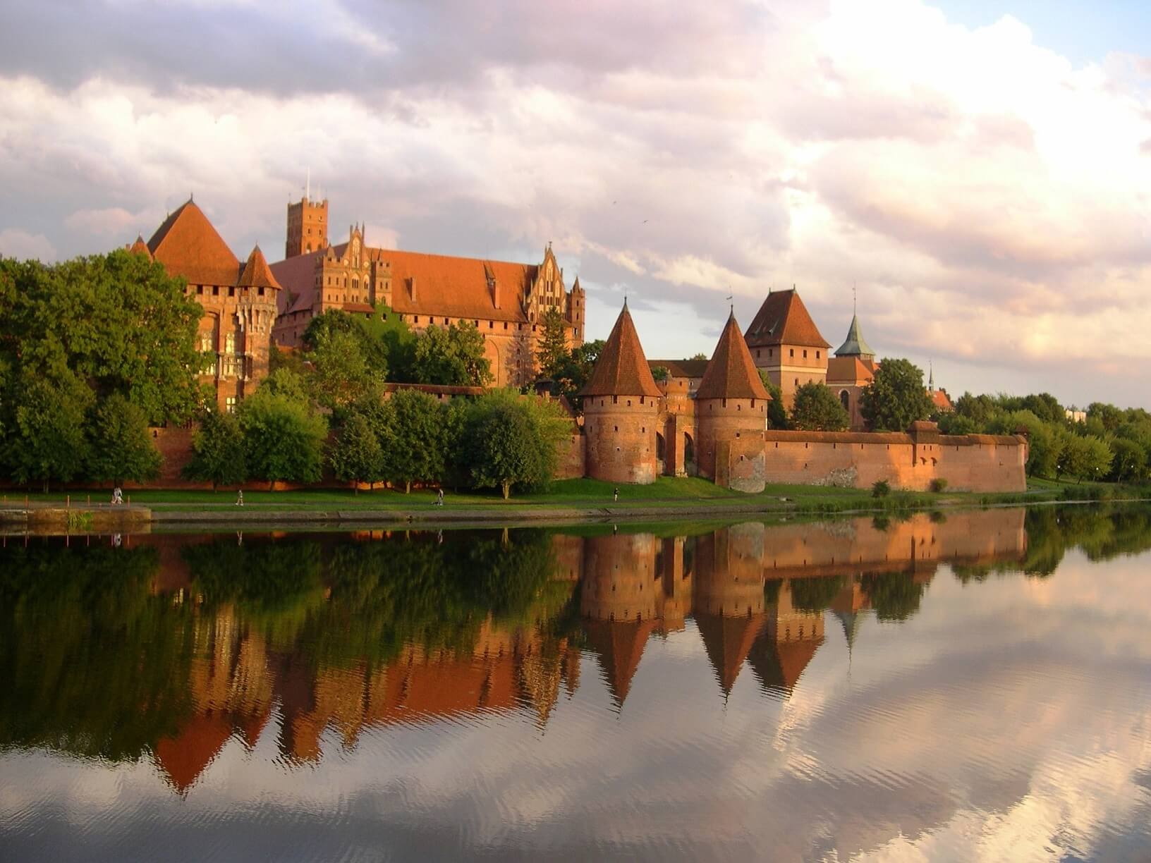 Castle reflection on water